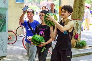 长清大学事件吃瓜,揭秘校园风波背后的真相